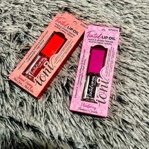 BRAND NEWWW (2) “IONI” TINTED LIP OILS